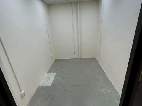 комерційна за адресою Сергія Москаленка вул. (Красовського), 8-Б