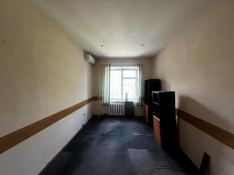 комерційна за адресою В'ячеслава Зайцева вул., 21