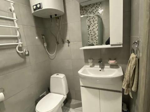 квартира за адресою Профсоюзна вул., 9-А