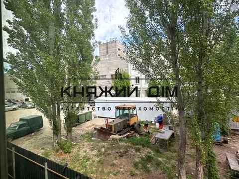 коммерческая по адресу Олега Оникиенко ул., 131А