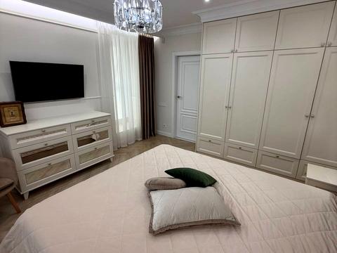 квартира по адресу Панаса Мирного ул., 1