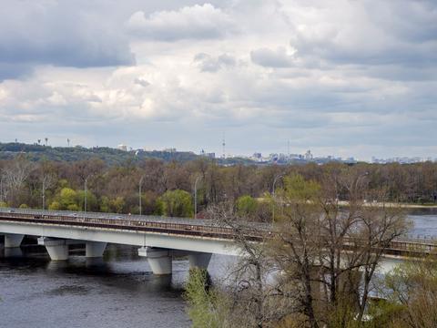 квартира за адресою Раїси Окіпної вул., 18