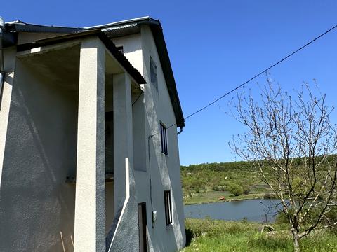 будинок за адресою Довбуша, 6