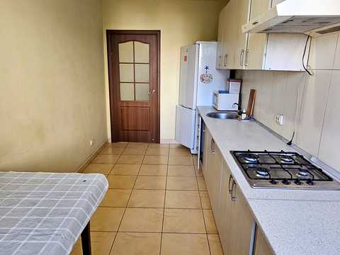 квартира за адресою Степана Бандери просп., 62