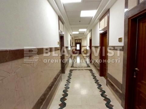 коммерческая по адресу Константиновская ул., 32б