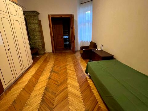квартира за адресою Пекарська вул., 35