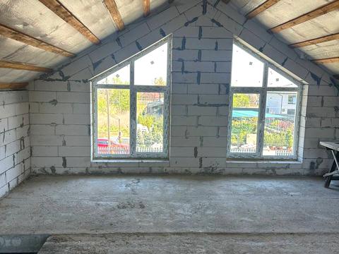 будинок за адресою Каштанова, 6