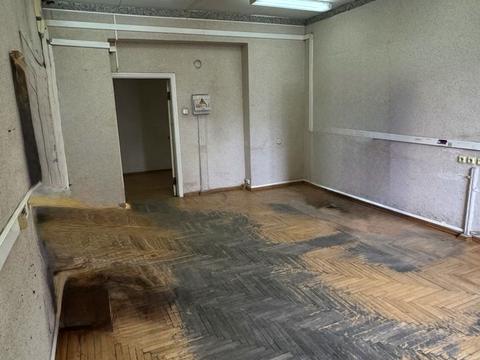 комерційна за адресою Воскресенська вул. (Леніна), 17