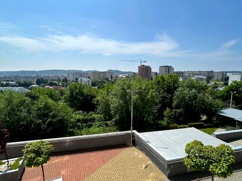 квартира за адресою Кирила Студинського вул., 14