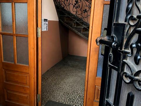 квартира за адресою Валова вул., 2