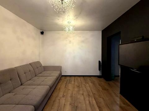 квартира за адресою Лариси Руденко вул., 5