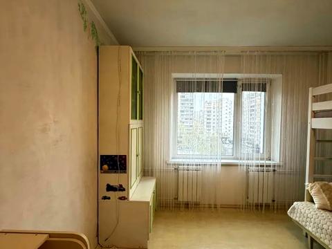 квартира за адресою Лариси Руденко вул., 5