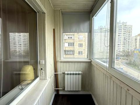 квартира за адресою Лариси Руденко вул., 5