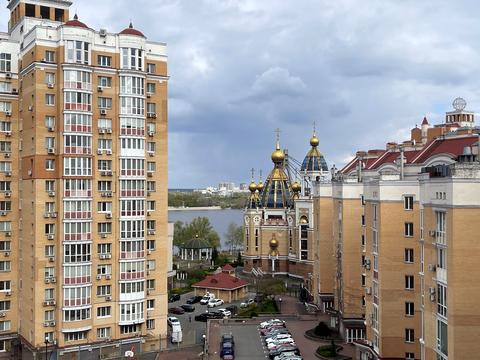 квартира за адресою Володимира Івасюка просп. (Героїв Сталінграду), 4