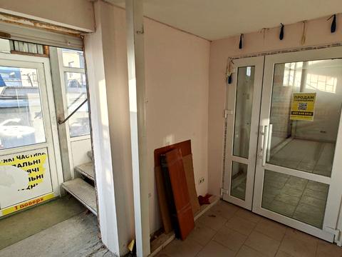 комерційна за адресою Торговиця вул., 9