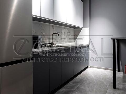 коммерческая по адресу Киев, Андрея Верхогляда ул. (Михайла Драгомирова), 19-А