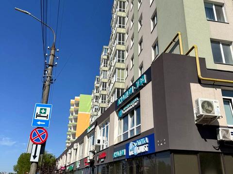 комерційна за адресою Гетьмана Мазепи вул. (Красовського), 33