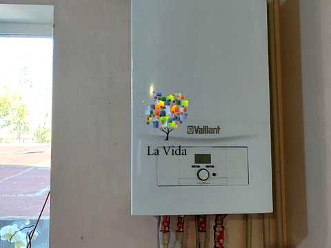 1864978770474706
