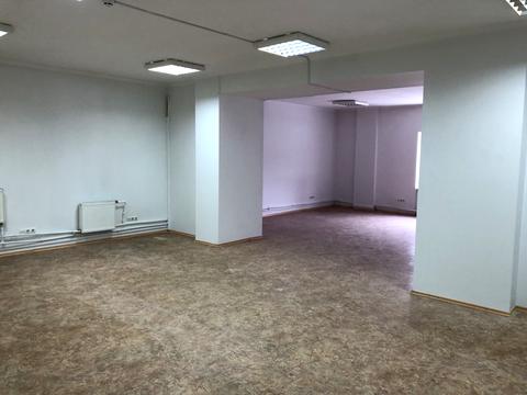 комерційна за адресою Пирогівський Шлях вул. (Червонопрапорна), 34