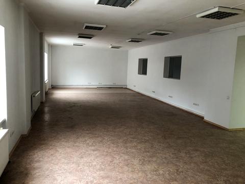 комерційна за адресою Пирогівський Шлях вул. (Червонопрапорна), 34