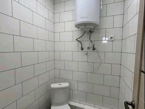 комерційна за адресою Павла Чубинського вул., 9-А