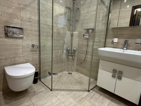 квартира за адресою Зодчих вул., 4