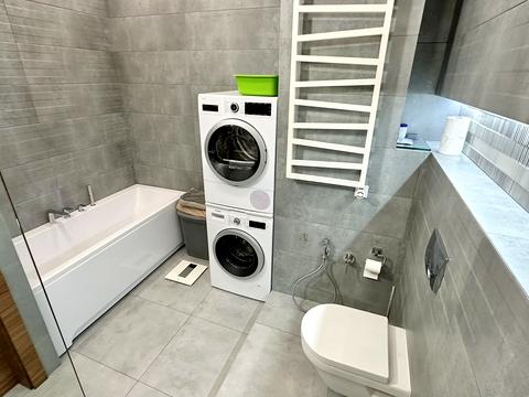 квартира за адресою Миколи Ушакова вул., 1-Г