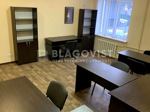 комерційна за адресою Київ, Чистяківська вул., 23