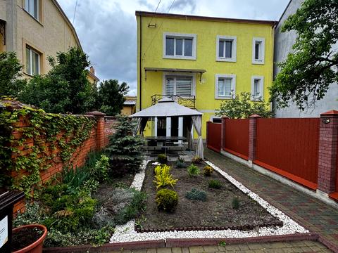 будинок за адресою Сполучна вул., 16б