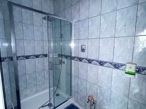 комерційна за адресою Богдана Хмельницького вул., 1а