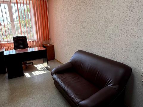 комерційна за адресою Проскурівського підпілля вул., 71/1