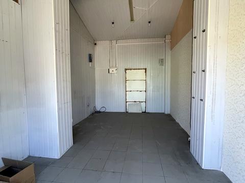 комерційна за адресою Базарна вул., 11