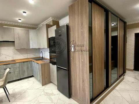 квартира за адресою Дніпровська набережна вул., 20-Б