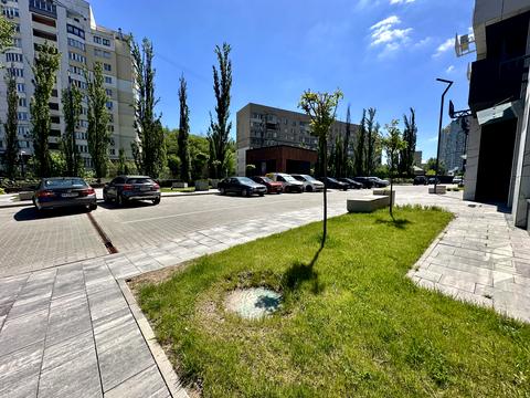 комерційна за адресою Мокра вул. (Кудряшова), 8-Б