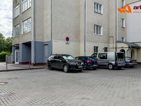 комерційна за адресою Короля Данила вул., 17а