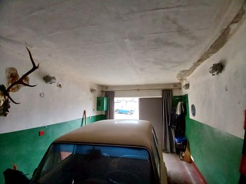 паркомісце за адресою Демнянська вул., 1