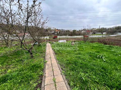 будинок за адресою Комарова, 6
