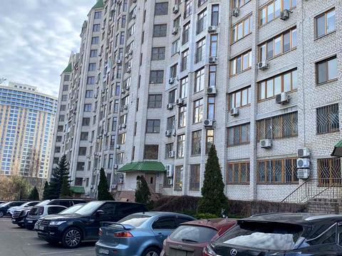 комерційна за адресою Тіниста вул., 15