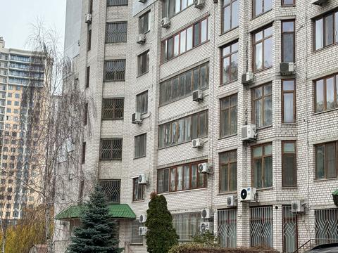 комерційна за адресою Тіниста вул., 15