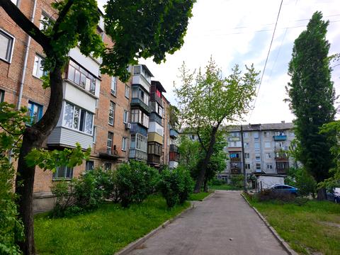 квартира за адресою Верховної Ради бульв., 25