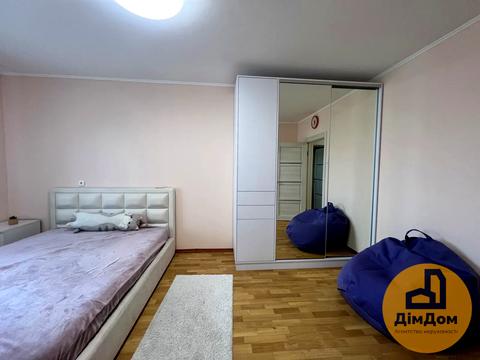 квартира за адресою Драгоманова вул., 1-К