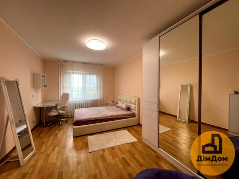 квартира за адресою Драгоманова вул., 1-К