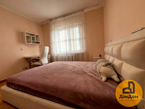 квартира за адресою Драгоманова вул., 1-К