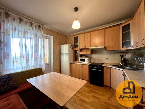 квартира за адресою Драгоманова вул., 1-К