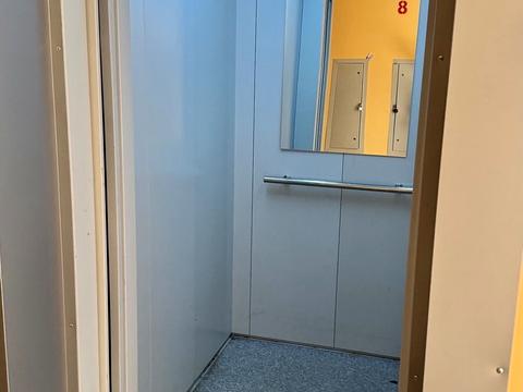квартира за адресою Академіка Корольова вул., 20/1
