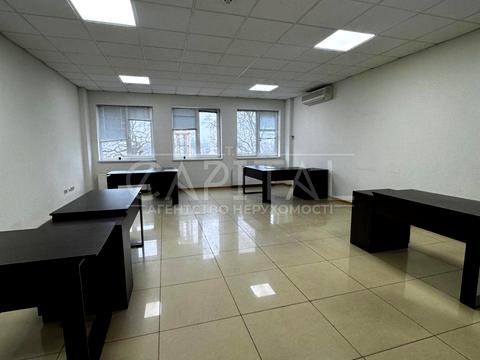 коммерческая по адресу Авиаконструктора Игоря Сикорского ул. (Танковая), 8