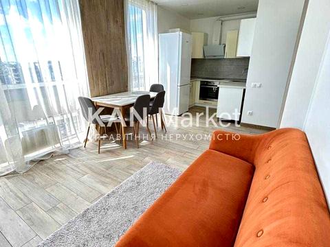 квартира за адресою Салютна вул., 2к8