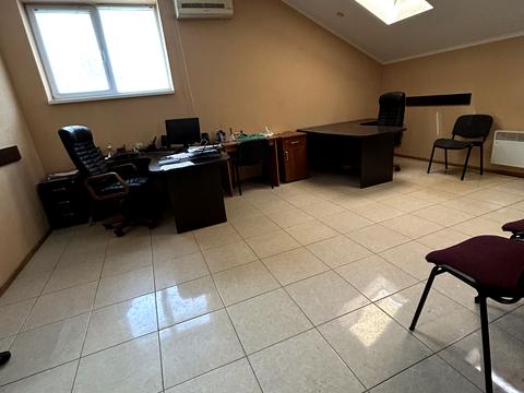 комерційна за адресою Пасічна вул., 49а