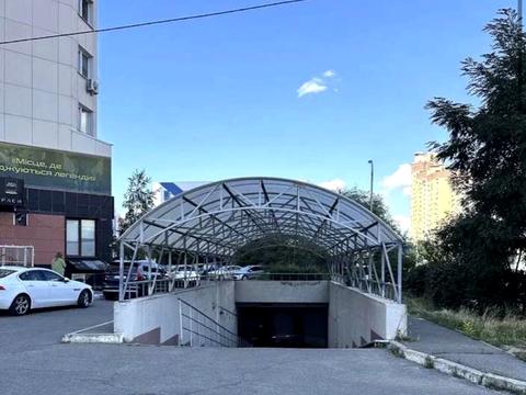 паркомісце за адресою Олександра Мишуги вул., 8а