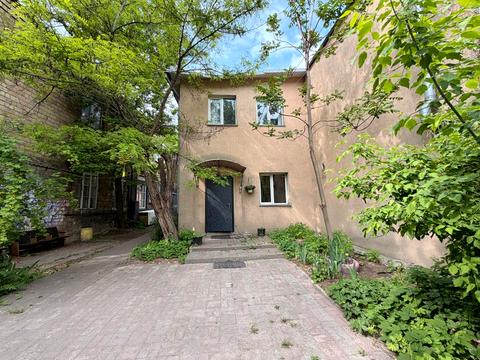 коммерческая по адресу Глубочицкая ул., 73